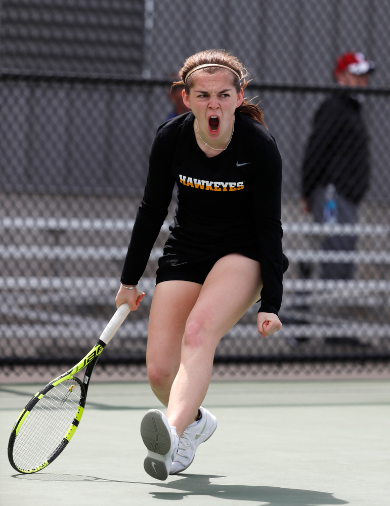 Iowa's Zoe Douglas against the Wisconsin Badgers Sunday, April 22, 2018 at the Hawkeye Tennis and Recreation Center. (Brian Ray/hawkeyesports.com)