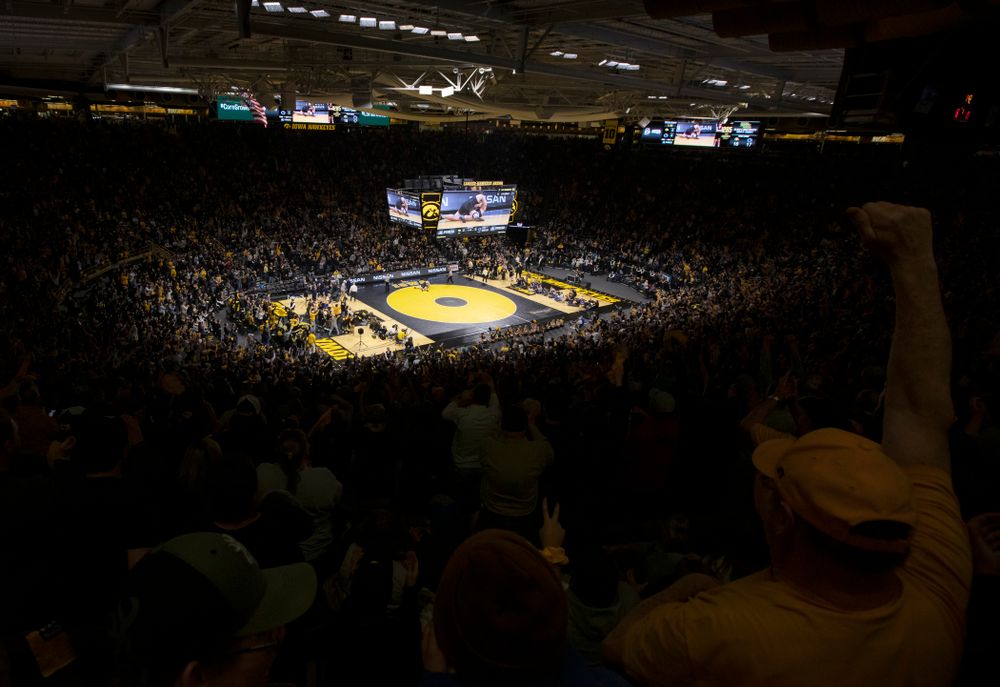 Iowa’s Tony Cassioppi wrestles Penn State’s Seth Nevills at heavyweight Friday, January 31, 2020 at Carver-Hawkeye Arena. Cassioppi won the match 6-0. (Brian Ray/hawkeyesports.com)