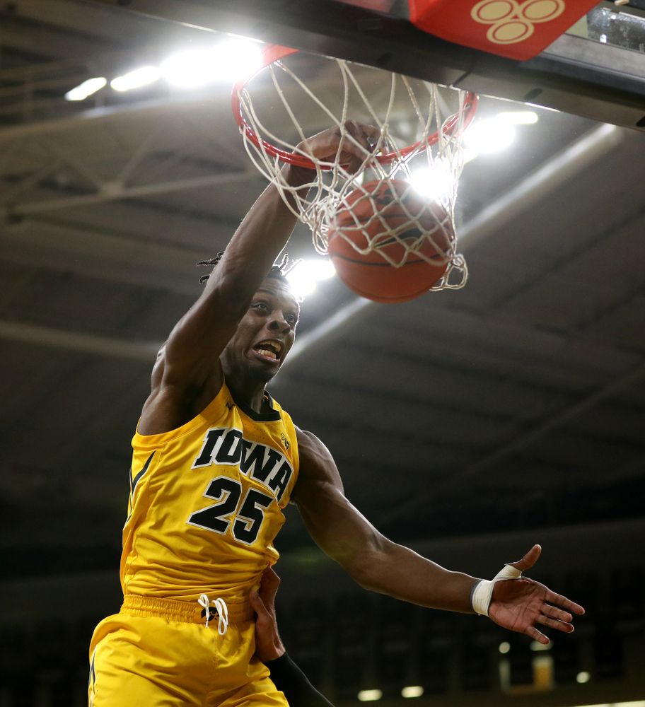 Iowa Hawkeyes forward Tyler Cook (25) against the Wisconsin Badgers Friday, November 30, 2018 at Carver-Hawkeye Arena. (Brian Ray/hawkeyesports.com)