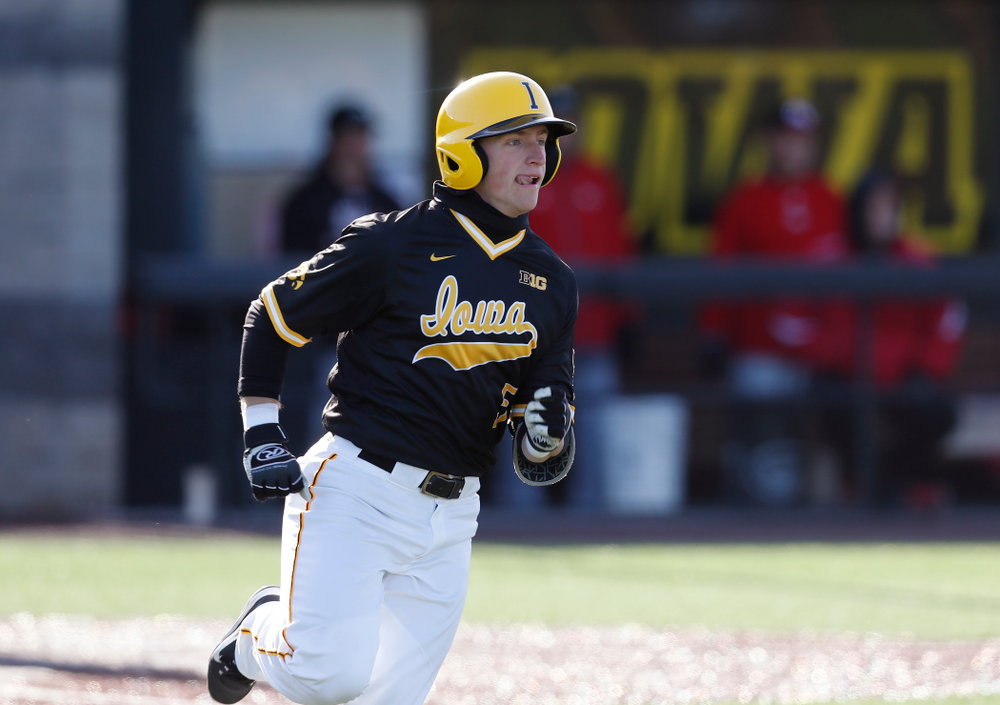 Iowa Hawkeyes catcher Tyler Cropley (5) against Grand View Wednesday, April 4, 2018 at Duane Banks Field. (Brian Ray/hawkeyesports.com)