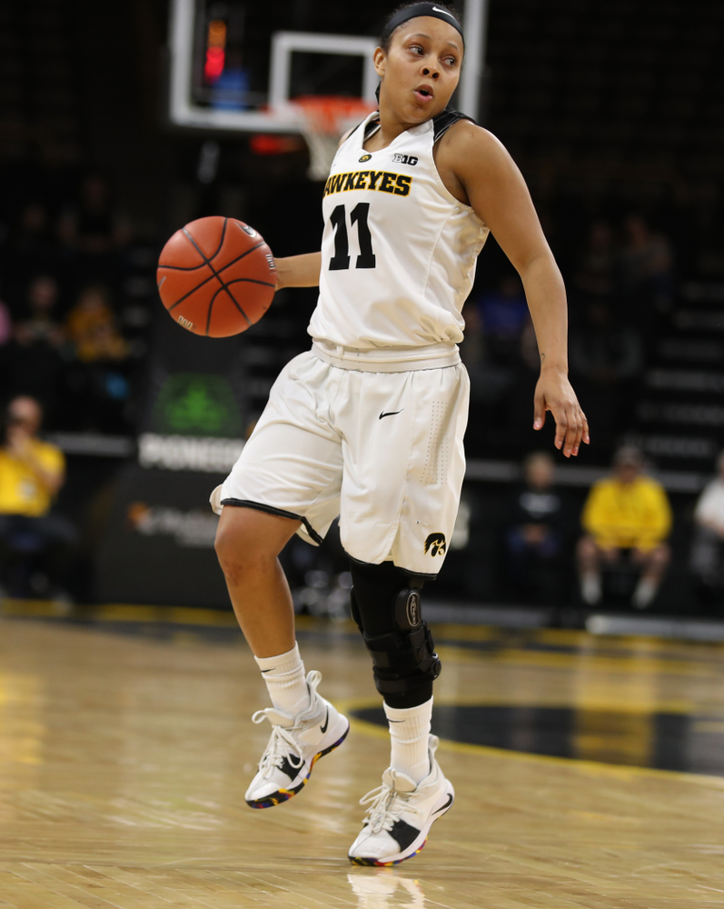 Iowa Hawkeyes guard Tania Davis (11) against the Nebraska Cornhuskers Thursday, January 3, 2019 at Carver-Hawkeye Arena. (Brian Ray/hawkeyesports.com)