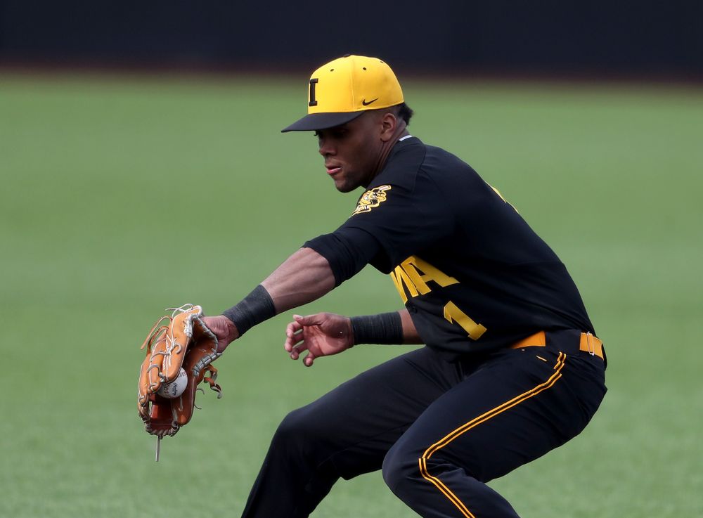 Iowa Hawkeyes infielder Lorenzo Elion (1) against Simpson College Tuesday, March 19, 2019 at Duane Banks Field. (Brian Ray/hawkeyesports.com)