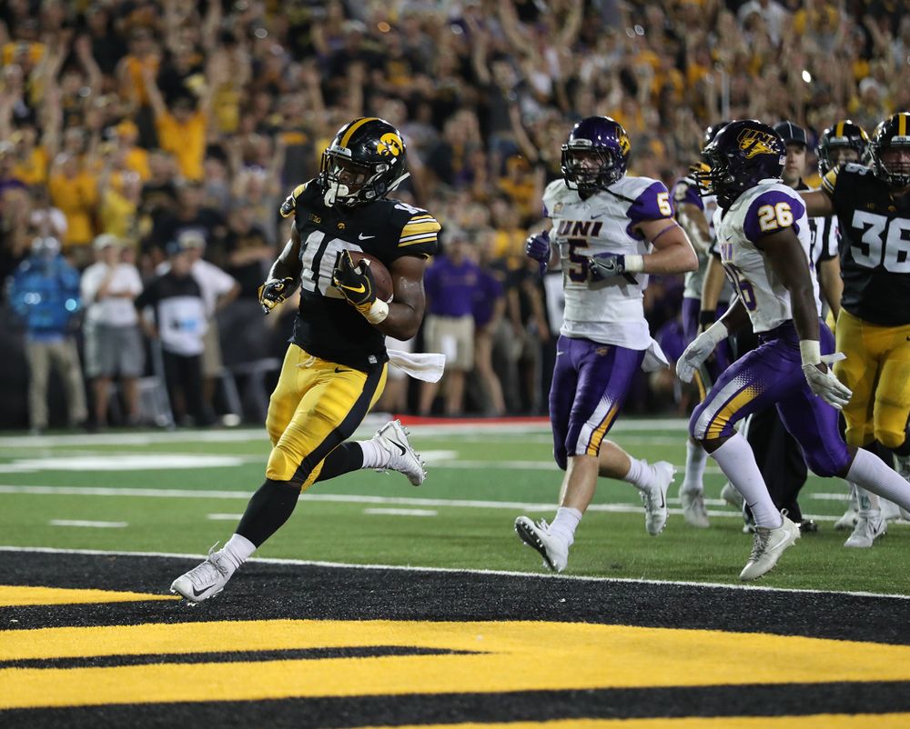 Iowa Hawkeyes running back Mekhi Sargent (10) scores against the Northern Iowa Panthers Saturday, September 15, 2018 at Kinnick Stadium. (Max Allen/hawkeyesports.com)