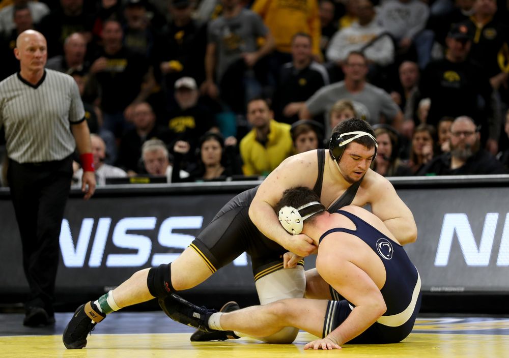 Iowa’s Tony Cassioppi wrestles Penn State’s Seth Nevills at heavyweight Friday, January 31, 2020 at Carver-Hawkeye Arena. Cassioppi won the match 6-0. (Brian Ray/hawkeyesports.com)