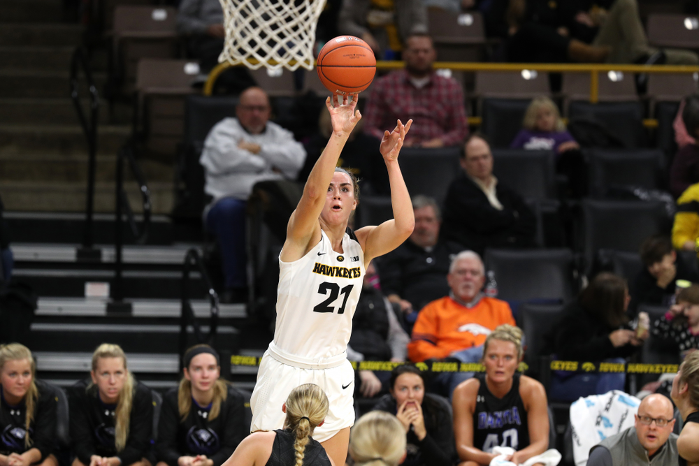 Iowa Hawkeyes forward Hannah Stewart (21) against Dakota Wesleyan University Tuesday, November 6, 2018 at Carver-Hawkeye Arena. (Brian Ray/hawkeyesports.com)