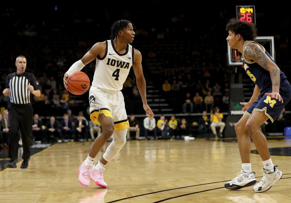 Iowa Hawkeyes guard Bakari Evelyn (4) against the Michigan Wolverines Friday, January 17, 2020 at Carver-Hawkeye Arena. (Brian Ray/hawkeyesports.com)