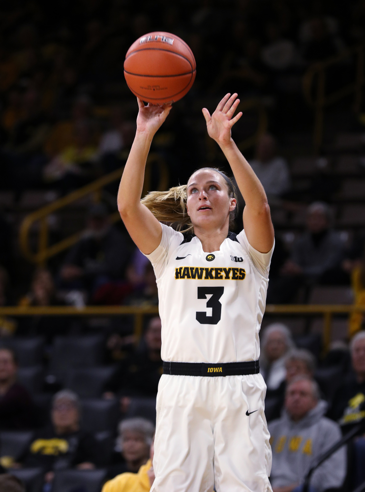 Iowa Hawkeyes guard Makenzie Meyer (3) against Dakota Wesleyan University Tuesday, November 6, 2018 at Carver-Hawkeye Arena. (Brian Ray/hawkeyesports.com)