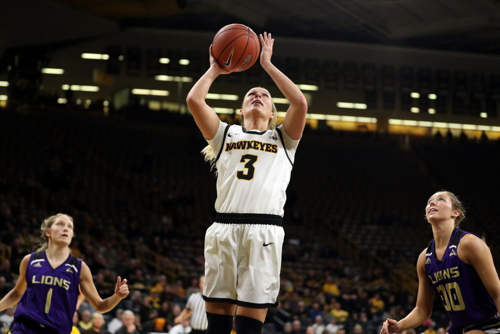 Iowa Hawkeyes guard Makenzie Meyer (3) against North Alabama Thursday, November 14, 2019 at Carver-Hawkeye Arena. (Brian Ray/hawkeyesports.com)