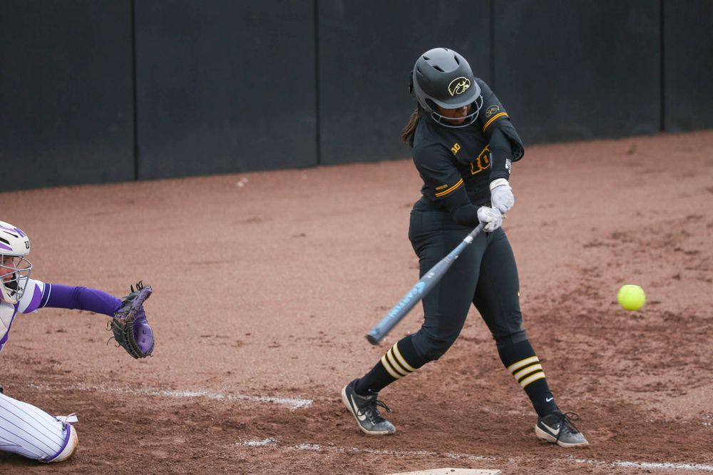 Iowa's Donirae Mayhew (24) at game 2 vs Northwestern on Saturday, March 30, 2019 at Bob Pearl Field. (Lily Smith/hawkeyesports.com)