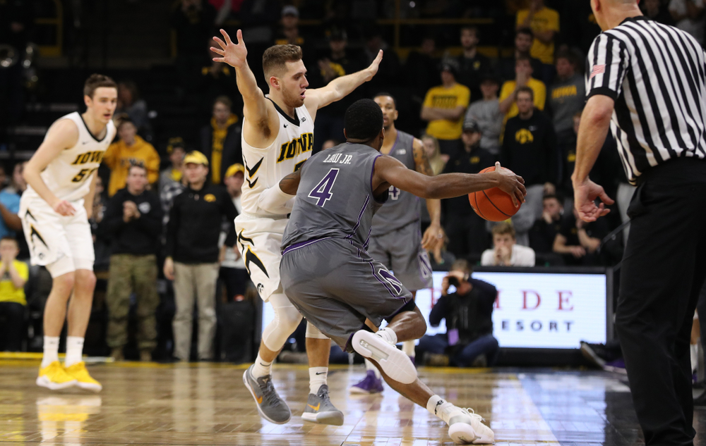 Iowa Hawkeyes guard Jordan Bohannon (3) against the Northwestern Wildcats Sunday, February 10, 2019 at Carver-Hawkeye Arena. (Brian Ray/hawkeyesports.com)