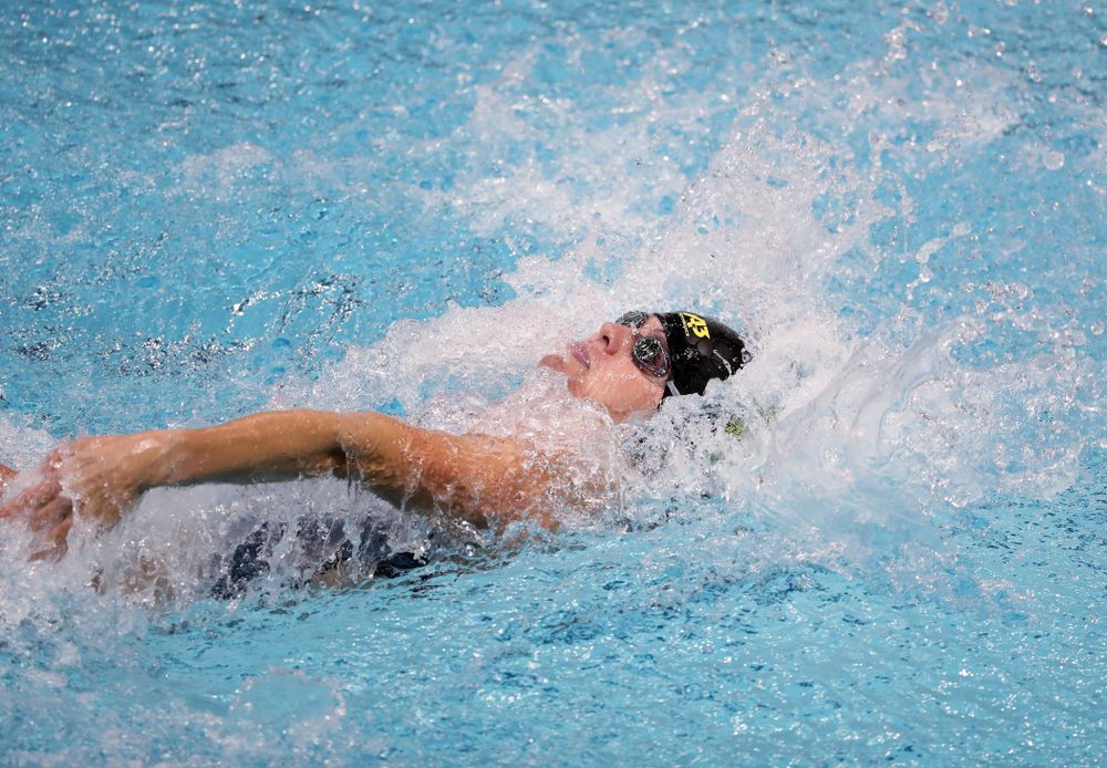 IowaÕs Kennedy Gilbertson swims the backstroke leg of the 200 Medley Relay against Notre Dame and Illinois Saturday, January 11, 2020 at the Campus Recreation and Wellness Center. (Brian Ray/hawkeyesports.com)