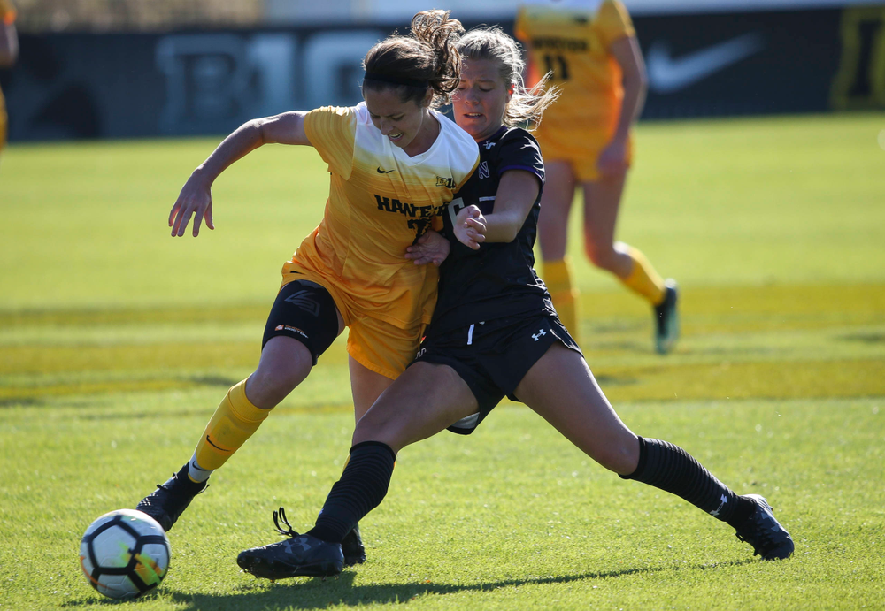Iowa Hawkeyes midfielder Josie Durr (25) dribbles the ball during a game against Northwestern at the Iowa Soccer Complex on October 21, 2018. (Tork Mason/hawkeyesports.com)