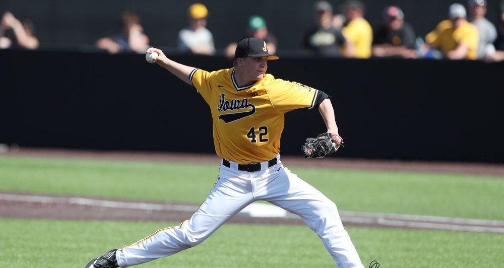 Iowa Hawkeyes Trace Hoffman (42) against the Nebraska Cornhuskers Sunday, April 21, 2019 at Duane Banks Field. (Brian Ray/hawkeyesports.com)