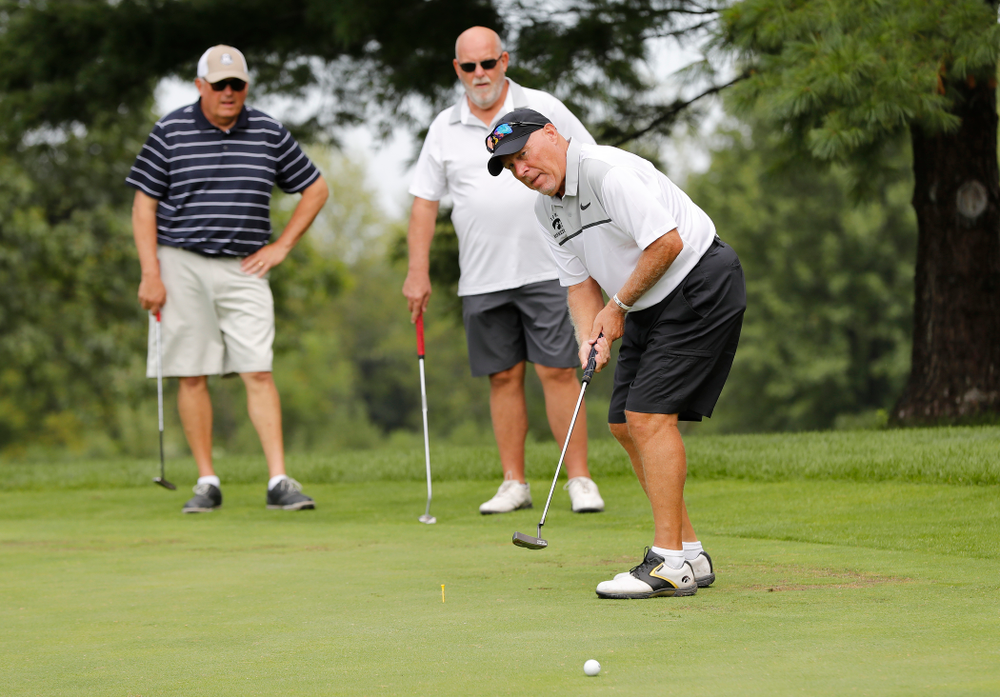 Jerry Strom at the 2018 Chris Street Memorial Golf Outing Monday, August 27, 2018 at Finkbine Golf Course. (Brian Ray/hawkeyesports.com)
