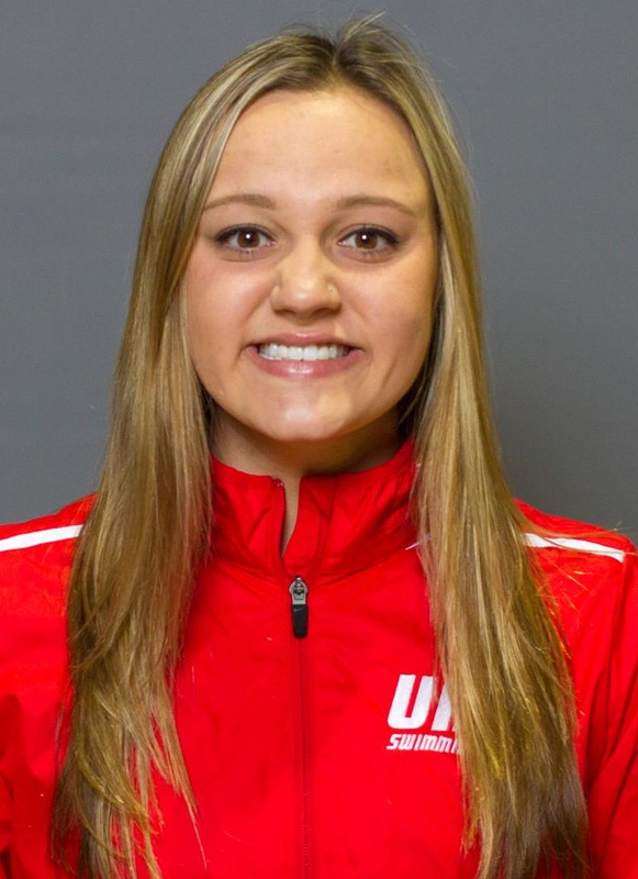 Lindsey Englestead - Women's Swimming and Diving - University of New Mexico Lobos Athletics