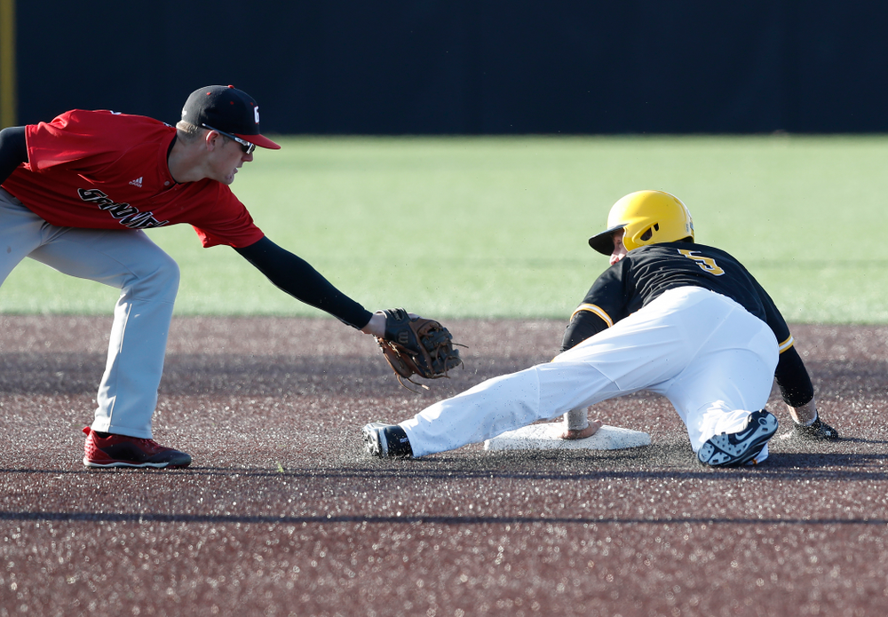 Iowa Hawkeyes catcher Tyler Cropley (5) against Grand View Wednesday, April 4, 2018 at Duane Banks Field. (Brian Ray/hawkeyesports.com)