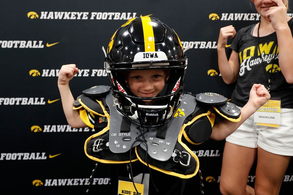 Kid Captain Harper Stribe during Kids Day Saturday, August 11, 2018 at Kinnick Stadium. (Brian Ray/hawkeyesports.com)