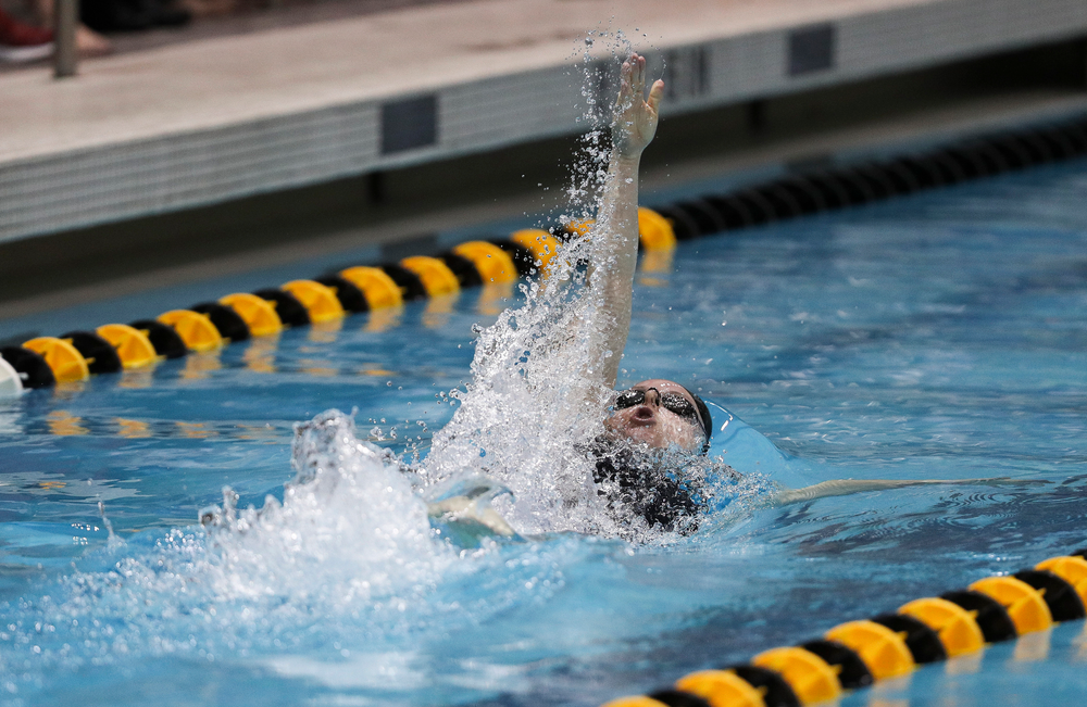 Iowa's Natalie McGovern competes in the 100-yard backstroke during the third day of the Hawkeye Invitational at the Campus Recreation and Wellness Center on November 16, 2018. (Tork Mason/hawkeyesports.com)