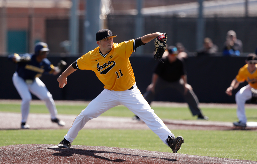 Iowa Hawkeyes pitcher Cole McDonald (11) against the Michigan Wolverines Sunday, April 29, 2018 at Duane Banks Field. (Brian Ray/hawkeyesports.com)
