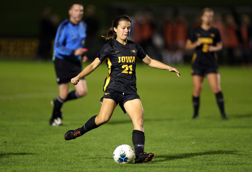 Iowa Hawkeyes forward Emma Tokuyama (21) against the Nebraska Cornhuskers Thursday, October 3, 2019 at the Iowa Soccer Complex. (Brian Ray/hawkeyesports.com)