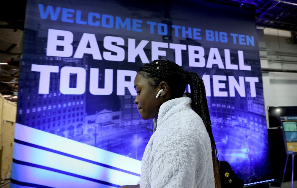 Iowa Hawkeyes guard Tomi Taiwo (1) arrives for their game against Ohio State in the quarterfinals of the Big Ten Basketball Tournament Friday, March 6, 2020 at Bankers Life Fieldhouse in Indianapolis. (Brian Ray/hawkeyesports.com)