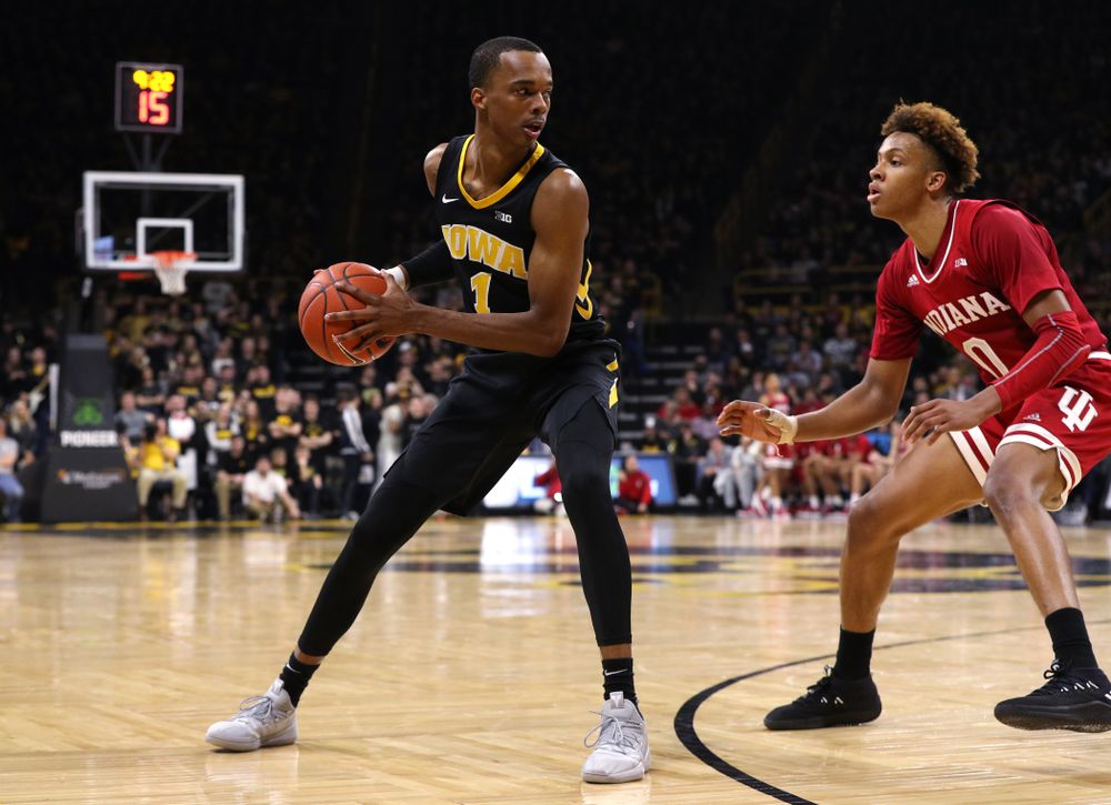 Iowa Hawkeyes guard Maishe Dailey (1) against the Indiana Hoosiers Friday, February 22, 2019 at Carver-Hawkeye Arena. (Brian Ray/hawkeyesports.com)