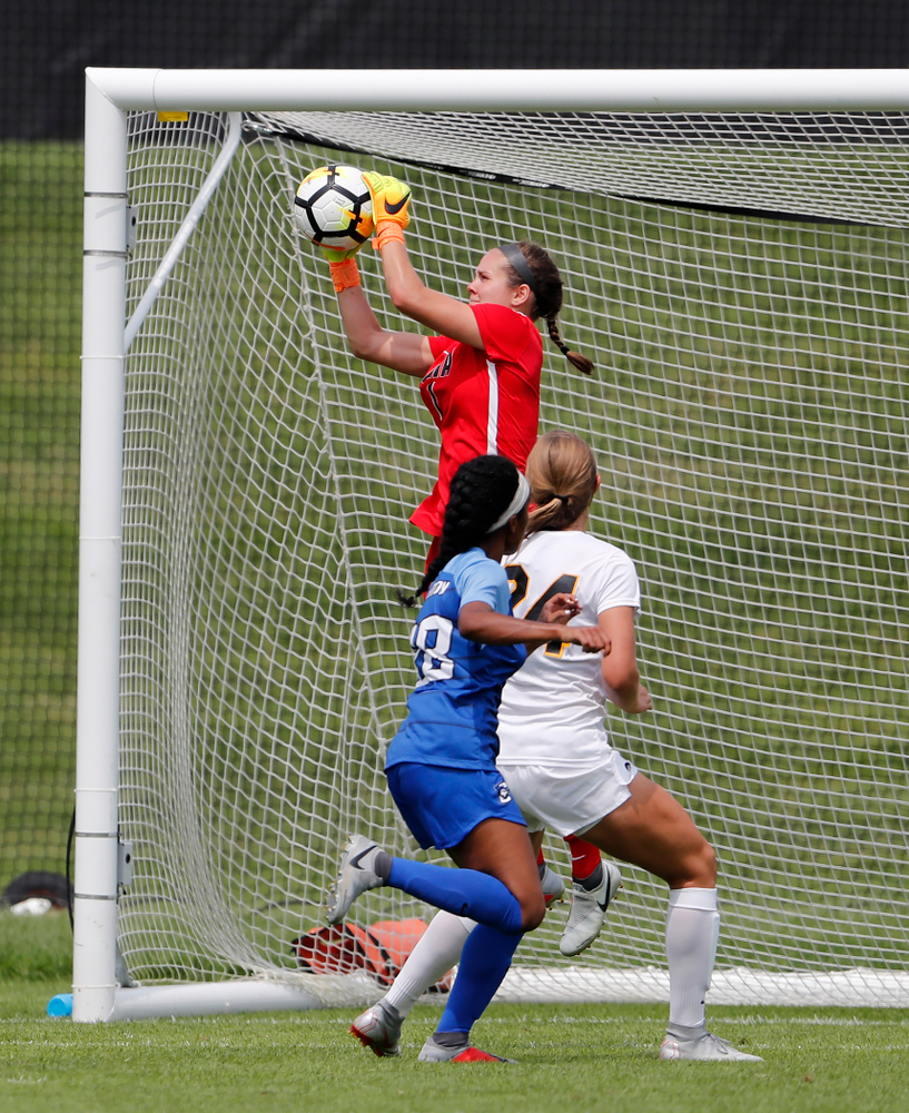 Iowa Hawkeyes Claire Graves (1) against the Creighton Bluejays Sunday, August 19, 2018 at the Iowa Soccer Complex. (Brian Ray/hawkeyesports.com)