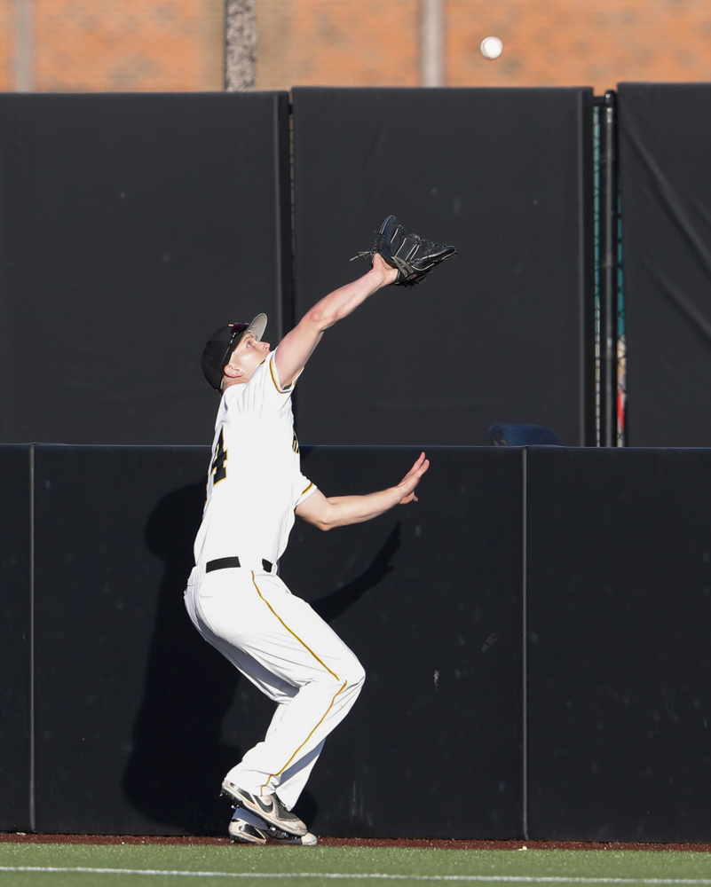 Iowa Hawkeyes outfielder Robert Neustrom (44) against the Michigan Wolverines Friday, April 27, 2018 at Duane Banks Field in Iowa City. (Brian Ray/hawkeyesports.com)