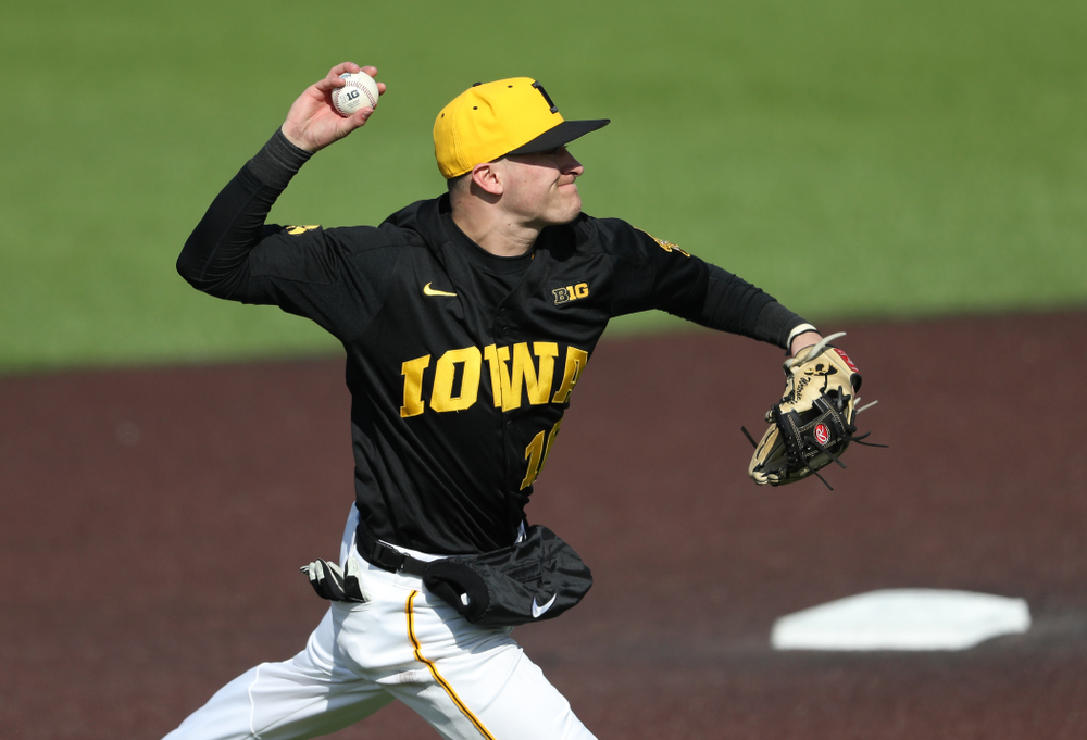 Iowa Hawkeyes Tanner Wetrich (16) against California State Northridge Sunday, March 17, 2019 at Duane Banks Field. (Brian Ray/hawkeyesports.com)