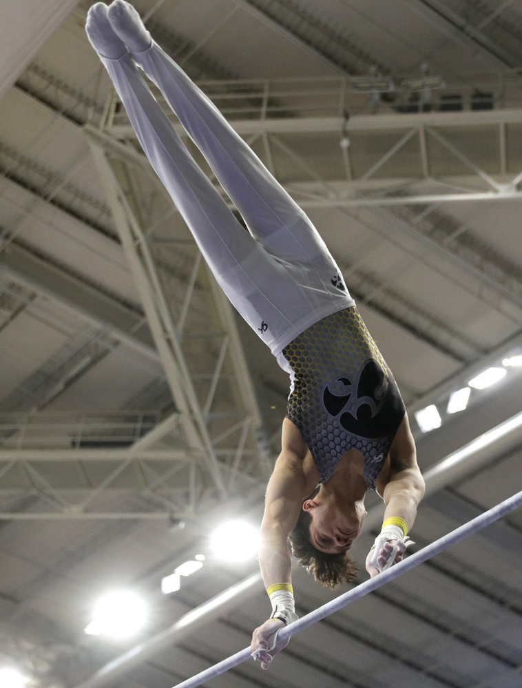 Iowa’s Evan Davis competes on the high bar against UIC and Minnesota Saturday, February 1, 2020 at Carver-Hawkeye Arena. (Brian Ray/hawkeyesports.com)