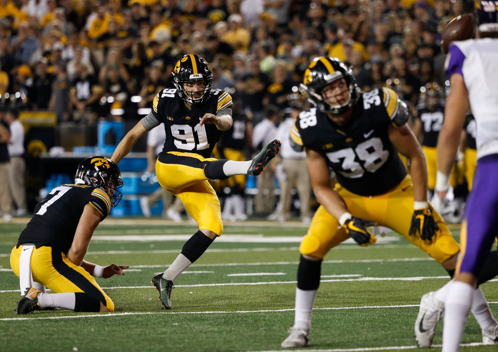 Iowa Hawkeyes placekicker Miguel Recinos (91) kicks an extra point try during a game against Northern Iowa at Kinnick Stadium on September 15, 2018. (Tork Mason/hawkeyesports.com)