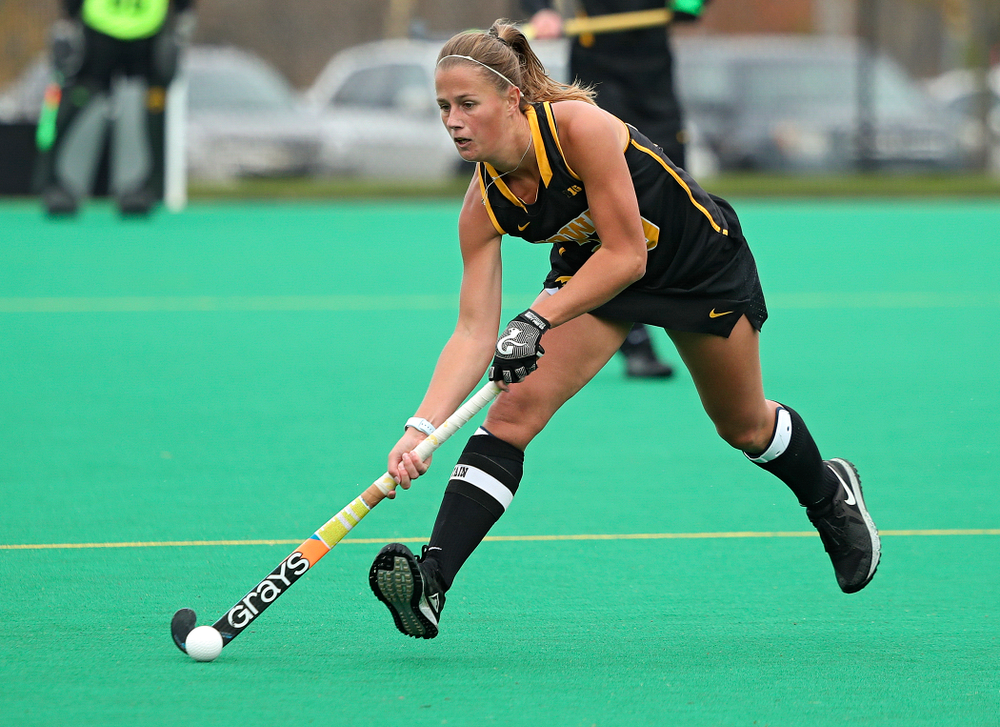 Iowa’s Sophie Sunderland (20) moves with the ball during the third quarter of their game at Grant Field in Iowa City on Saturday, Oct 26, 2019. (Stephen Mally/hawkeyesports.com)
