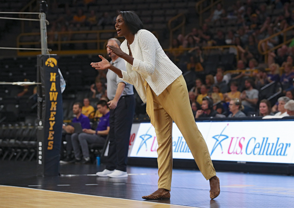 Iowa interim head coach Vicki Brown urges on her team during their Big Ten/Pac-12 Challenge match at Carver-Hawkeye Arena in Iowa City on Saturday, Sep 7, 2019. (Stephen Mally/hawkeyesports.com)