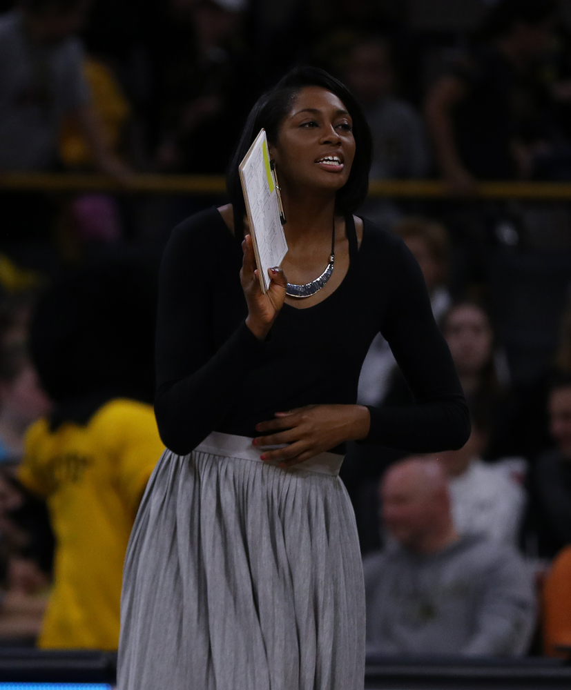 Iowa Hawkeyes assistant coach Vicki Brown against the Ohio State Buckeyes Saturday, November 24, 2018 at Carver-Hawkeye Arena. (Brian Ray/hawkeyesports.com)