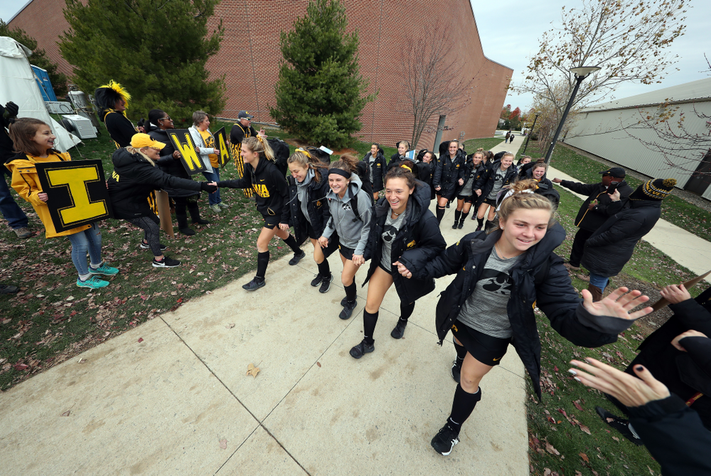 The Iowa Hawkeyes arrive for their game against Penn State in the 2019 Big Ten Field Hockey Tournament Championship Game Sunday, November 10, 2019 in State College. (Brian Ray/hawkeyesports.com)