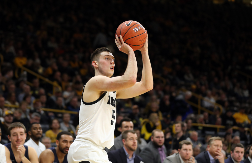 Iowa Hawkeyes guard CJ Fredrick (5) against Oral Roberts Friday, November 15, 2019 at Carver-Hawkeye Arena. (Brian Ray/hawkeyesports.com)