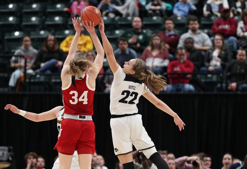 Iowa Hawkeyes guard Kathleen Doyle (22) against the Indiana Hoosiers in the quarterfinals of the Big Ten Tournament Friday, March 8, 2019 at Bankers Life Fieldhouse in Indianapolis, Ind. (Brian Ray/hawkeyesports.com)
