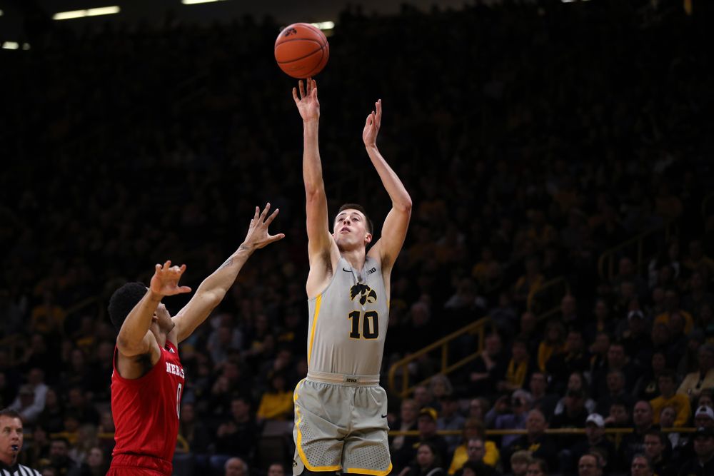 Iowa Hawkeyes guard Joe Wieskamp (10) against the Nebraska Cornhuskers Sunday, January 6, 2019 at Carver-Hawkeye Arena. (Brian Ray/hawkeyesports.com)
