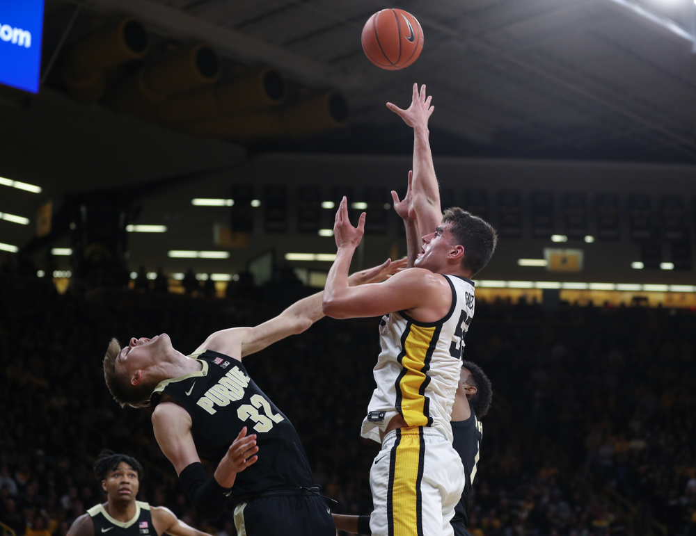 Iowa Hawkeyes forward Luka Garza (55) against the Purdue Boilermakers Tuesday, March 3, 2020 at Carver-Hawkeye Arena. (Brian Ray/hawkeyesports.com)