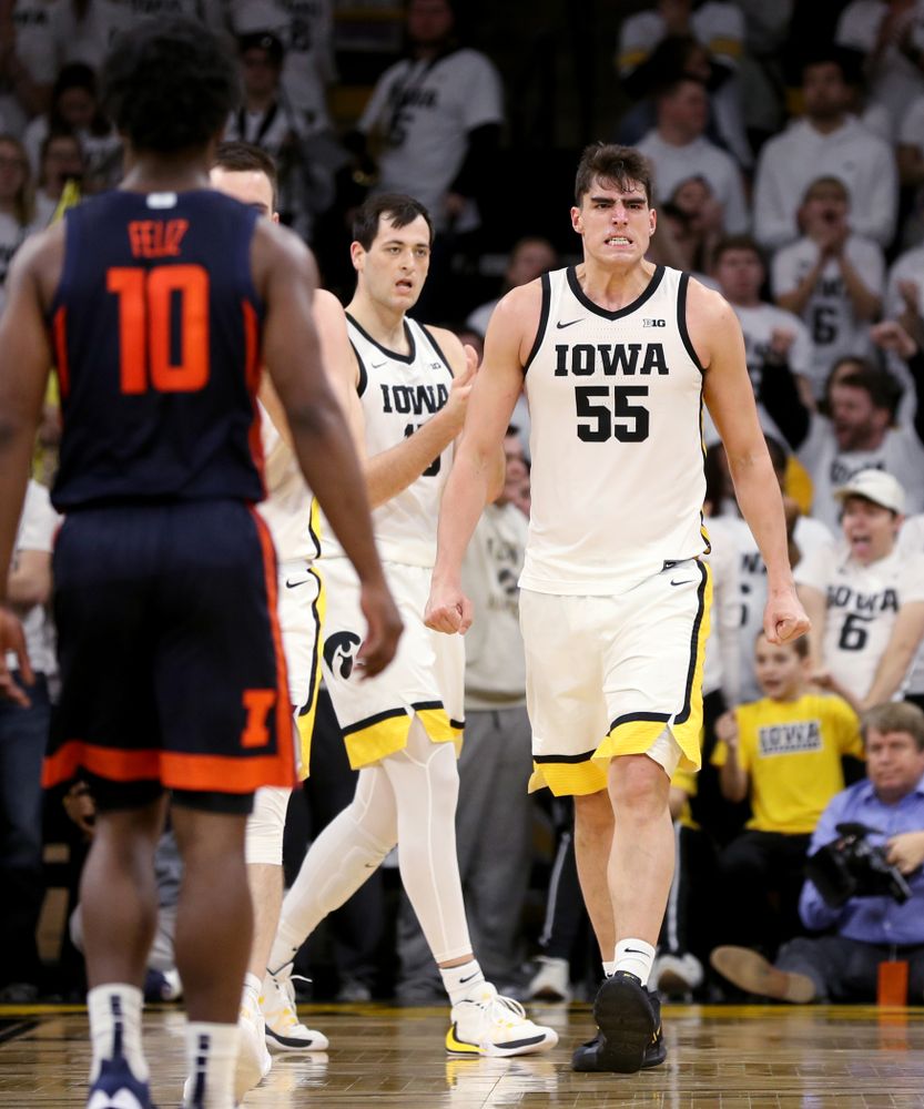 Iowa Hawkeyes forward Luka Garza (55) against the Illinois Fighting Illini Sunday, February 2, 2020 at Carver-Hawkeye Arena. (Brian Ray/hawkeyesports.com)