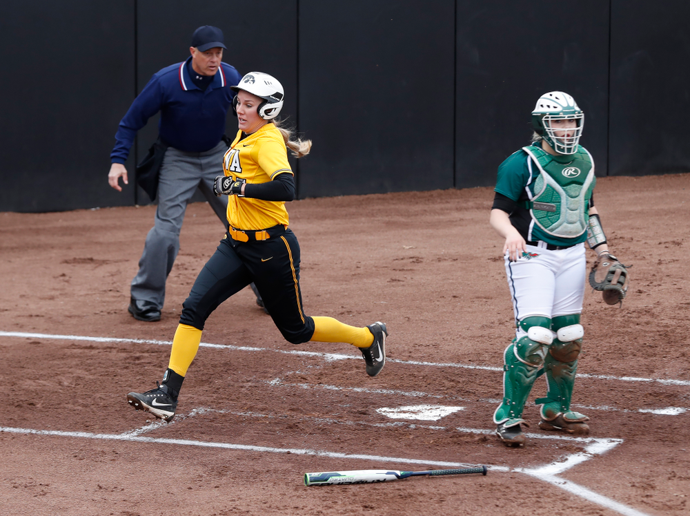 Iowa Hawkeyes outfielder Allie Wood (17) against UW Green Bay Tuesday, March 27, 2018 at Bob Pearl Field. (Brian Ray/hawkeyesports.com)