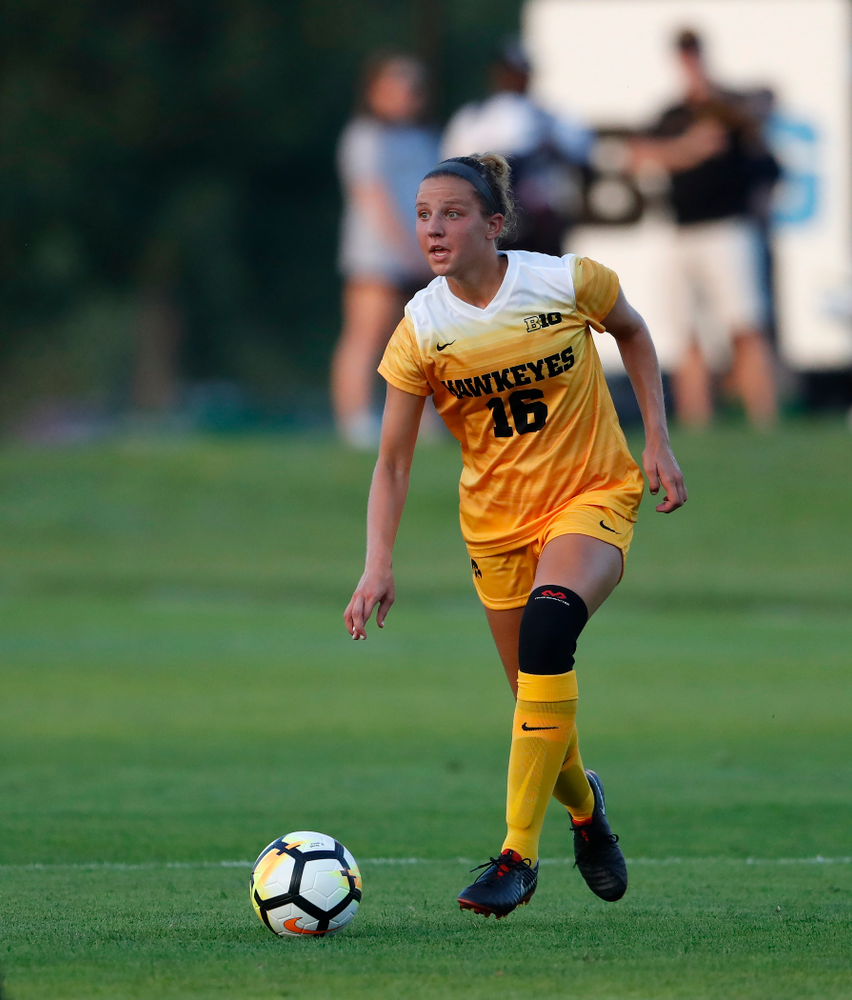 Iowa Hawkeyes Olivia Hellweg (16) against the Missouri Tigers Friday, August 17, 2018 at the Iowa Soccer Complex. (Brian Ray/hawkeyesports.com)