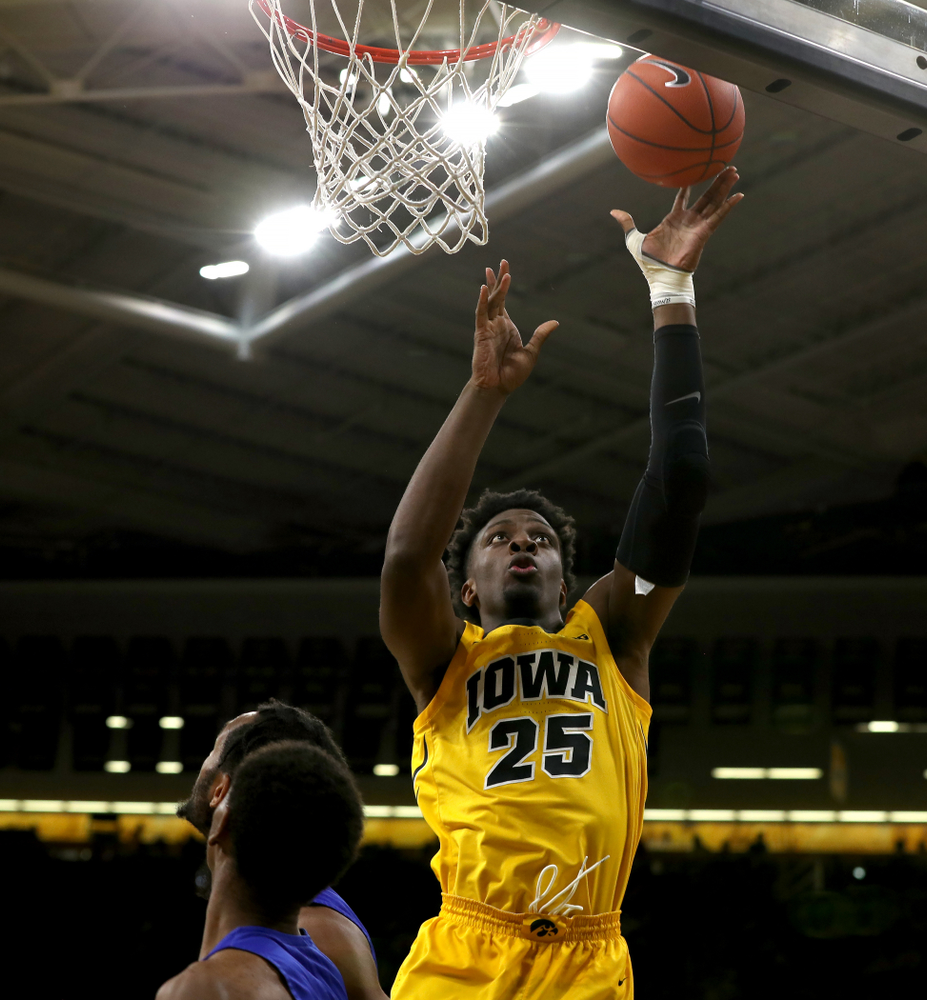 Iowa Hawkeyes forward Tyler Cook (25) against the Savannah State Tigers Saturday, December 22, 2018 at Carver-Hawkeye Arena. (Brian Ray/hawkeyesports.com)