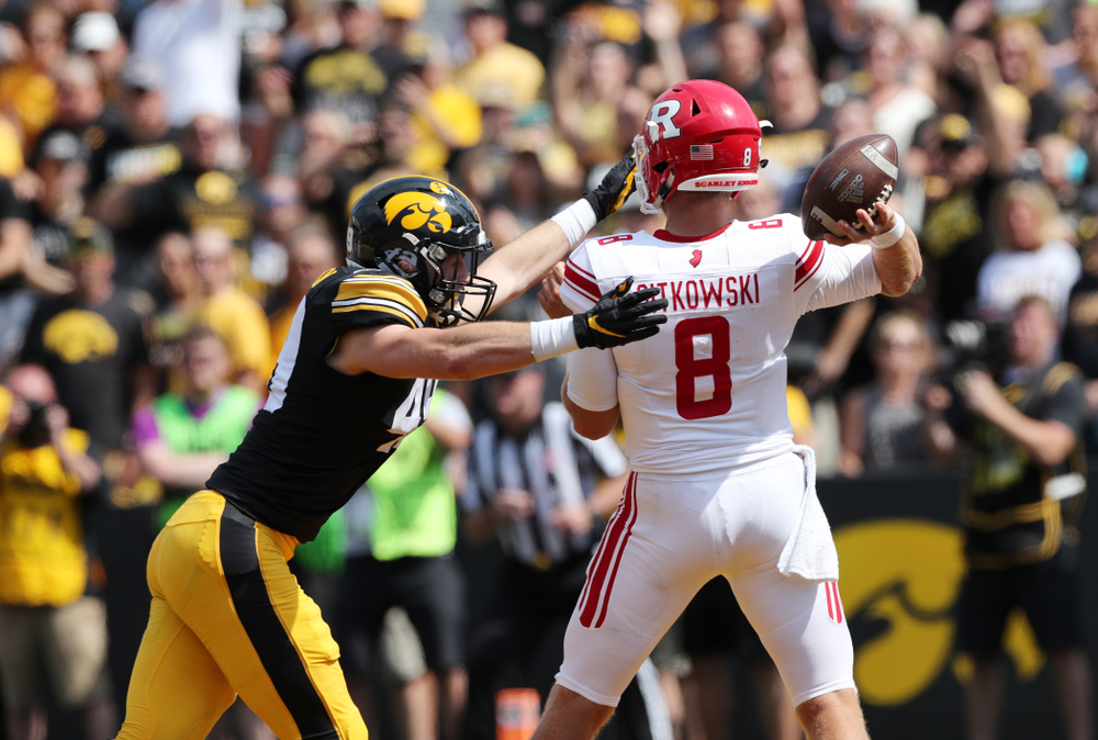 Iowa Hawkeyes linebacker Nick Niemann (49) against the Rutgers Scarlet Knights Saturday, September 7, 2019 at Kinnick Stadium. (Brian Ray/hawkeyesports.com)