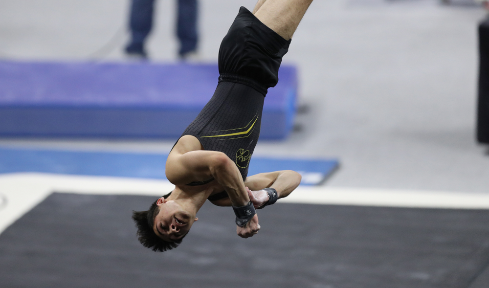 Iowa's Andrew Herrador competes on the floor against Oklahoma Saturday, February 9, 2019 at Carver-Hawkeye Arena. (Brian Ray/hawkeyesports.com)