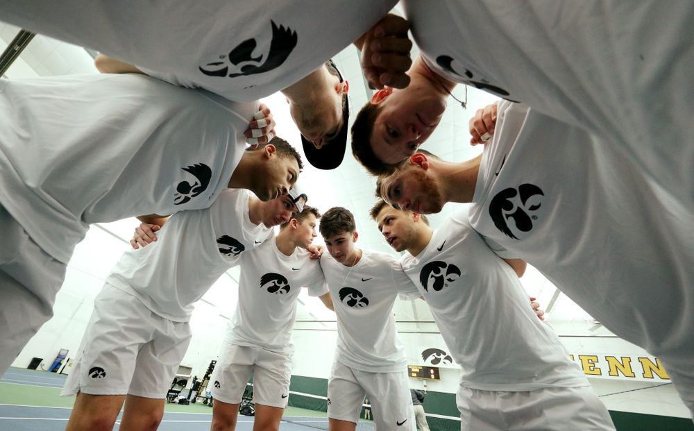 The Iowa Hawkeyes gather before their match against Cornell Sunday, March 8, 2020 at the Hawkeye Tennis and Recreation Center. (Brian Ray/hawkeyesports.com)