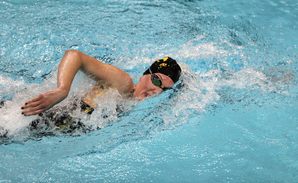 Iowa's Allyssa Fluit swims the 200-yard freestyle against the Iowa State Cyclones in the Iowa Corn Cy-Hawk Series Friday, December 7, 2018 at at the Campus Recreation and Wellness Center. (Brian Ray/hawkeyesports.com)
