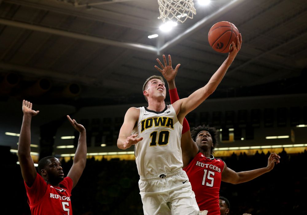 Iowa Hawkeyes guard Joe Wieskamp (10) against the Rutgers Scarlet Knights Saturday, March 2, 2019 at Carver-Hawkeye Arena. (Brian Ray/hawkeyesports.com)