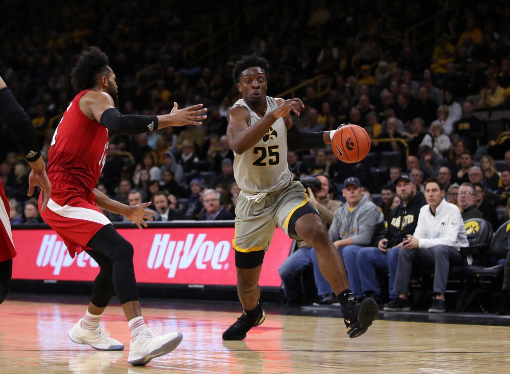 Iowa Hawkeyes forward Tyler Cook (25) against the Nebraska Cornhuskers Sunday, January 6, 2019 at Carver-Hawkeye Arena. (Brian Ray/hawkeyesports.com)