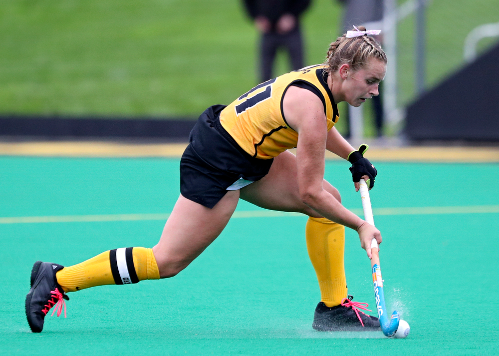 Iowa’s Katie Birch (11) passes the ball during the third quarter of their game against UC Davis at Grant Field in Iowa City on Sunday, Oct 6, 2019. (Stephen Mally/hawkeyesports.com)